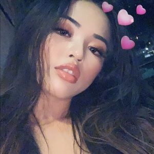 Meet your Posher, Titi